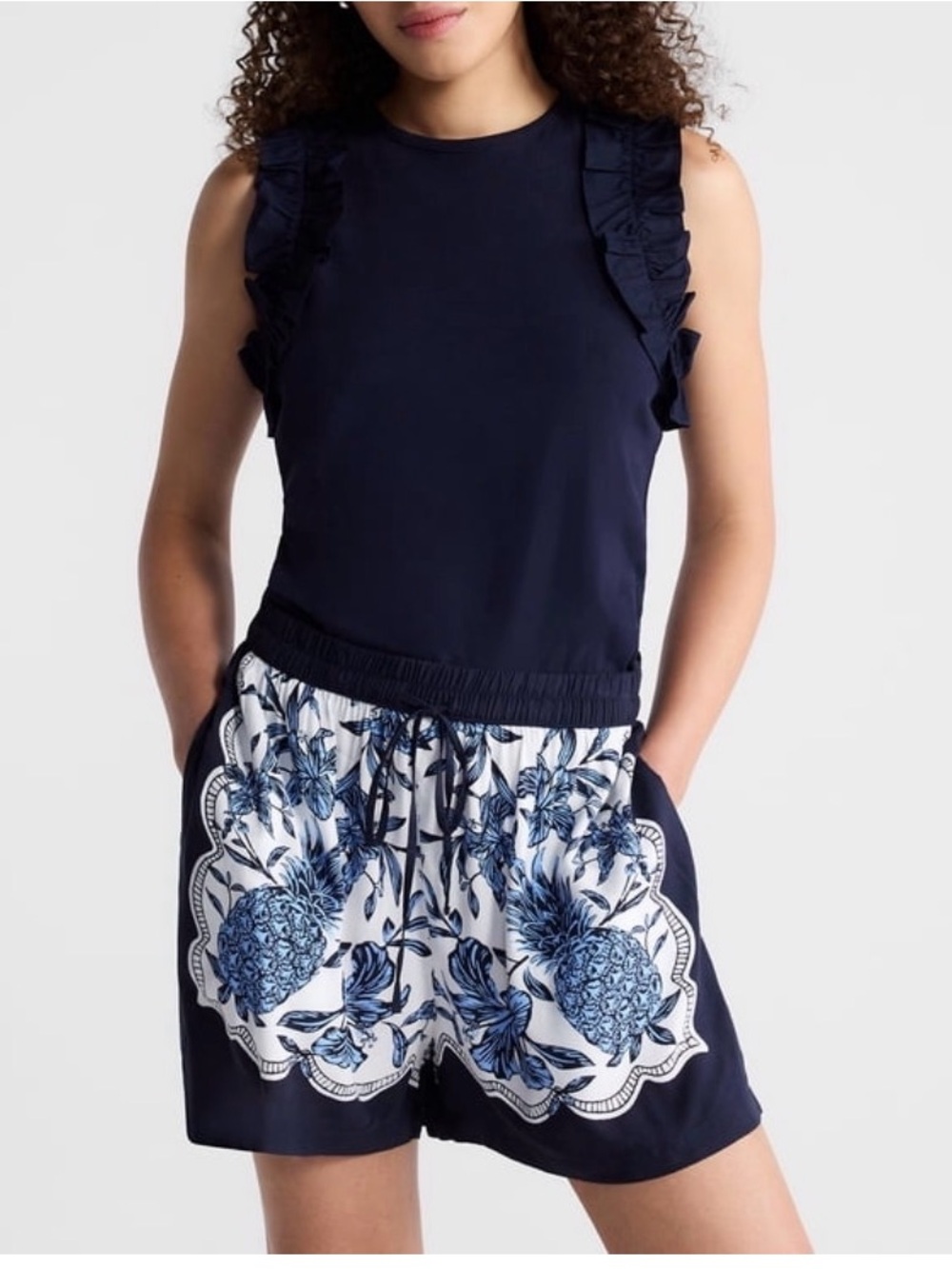 Free Assembly Women's Pineapple Print Pull On Shorts
